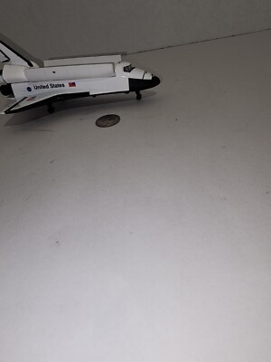 Realtoy Space Shuttle Discovery 7'' length