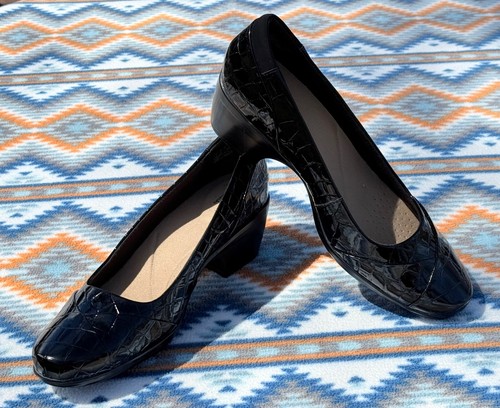 Clarks Womens 12W Pumps Black Patent Leather Heels Croco Embossed