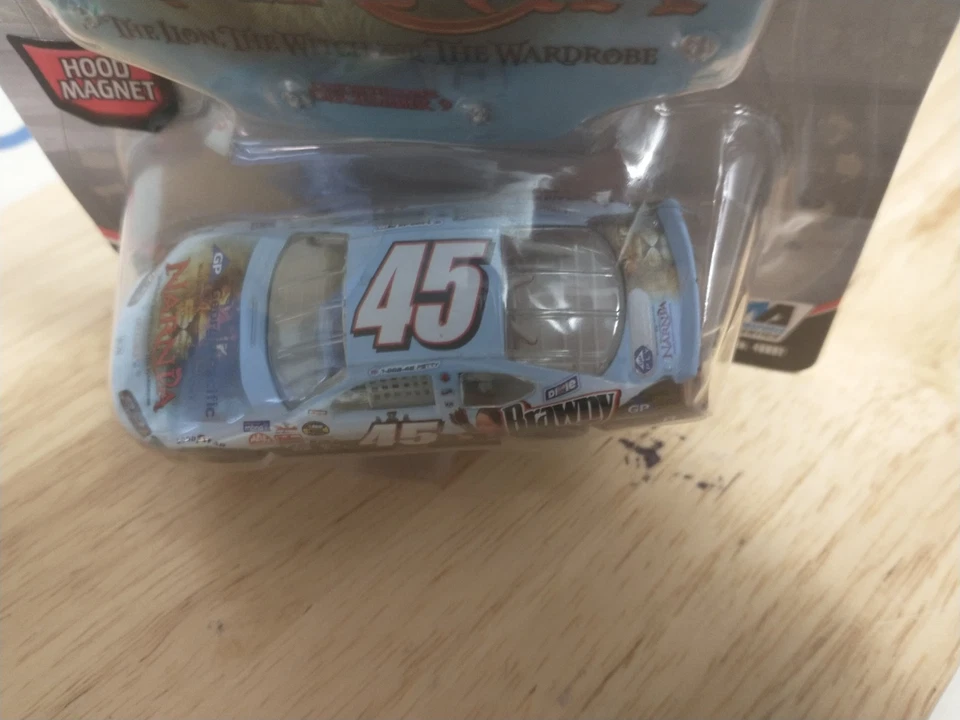 Winners Circle 1/64 NASCAR diecast #44 Narnia Brawny Kyle Petty w/hood 2006 NIP - Image 3 of 4