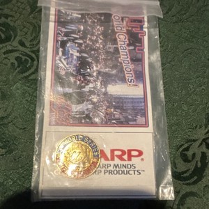 1986 World Series Champions New York Mets Sports Pinback/Button in Bag Tie Tack