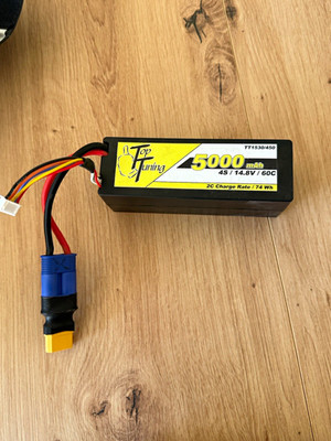 Top Tuning RC LiPo Akku Pack 4S 14,8V 5000mAh 60C Hardcase