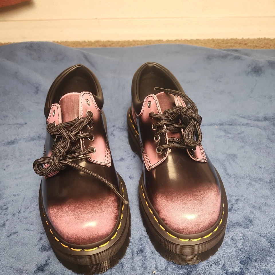 Plataforma de cuero envejecido Dr. Martens 8053 Quad NBY negro rosa para mujer talla 6 Foto 2 de 4