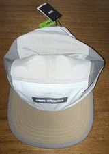 (1) Ciele Athletics GoCap Field Iconic Bar Running M/L 58cm hat LightGrey-Shadow