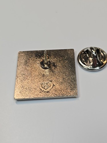 Apple Computer Engineering Department Employee Lapel Pin SCRATCHED SEE PHOTOS - Afbeelding 6 van 6