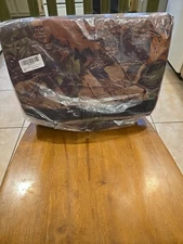 Portable hunting seat cushion, pad camo, tree seats cushioned for ground hunting