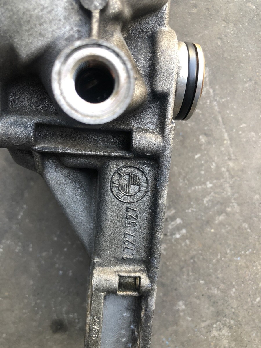 BMW e36 318is m42 m44 オイルセンサー　オイルフィルターカバ BMW e36 318is m42 m44 オイルセンサー オイルフィルターカバ