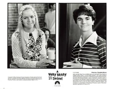 A Very Brady Sequel Movie Photo 8x10 Jennifer Else Cox Paul Sutera  *P72b