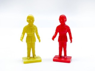 Vintage Thunderbirds Brains Kellog’s 1966 plastic figures x2 cereal giveaway