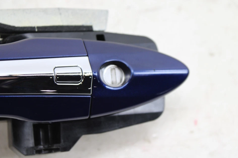 Левая внешняя дверная ручка 2017-2022 Infiniti Q60 от оригинального производителя MY23 - Изображение 4 из 4