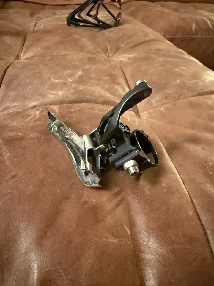 Desviador delantero Shimano Ultegra FD-6800  Foto 2 de 2