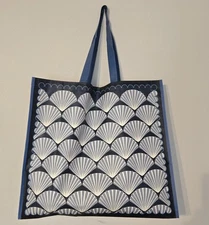 Beach Shells Scallops Tropical Shopping Gift Bag Tote New TJMaxx Reusable 