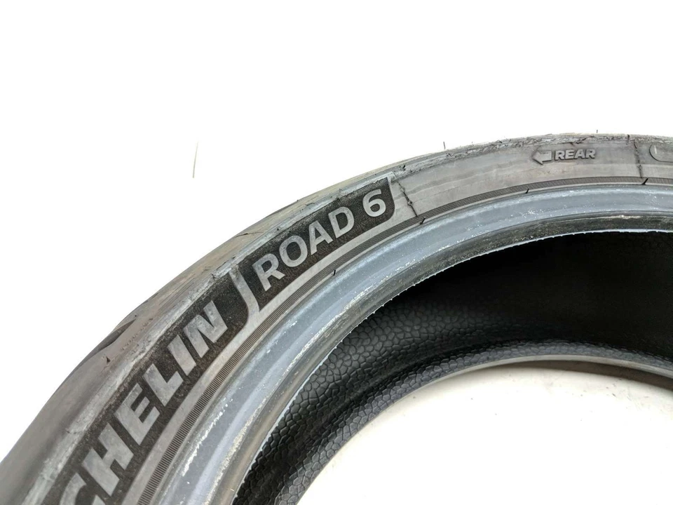 16 铃木 GSF1250 SA 强盗后轮胎米其林公路 6 180/55 - 17 — 第 3/4 张图片