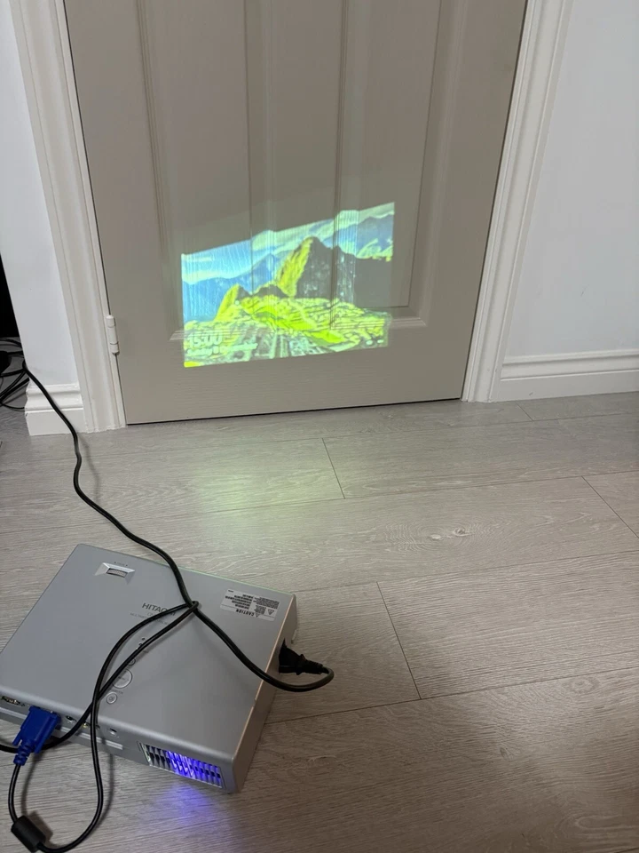 Vidéoprojecteur lcd Hitachi CP-RX60 - Photo 2/4