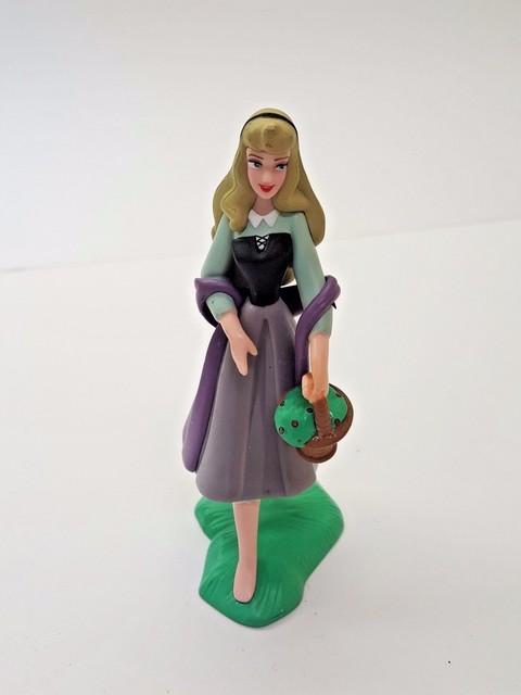 Disney Sleeping Beauty Aurora Briar Rose 3