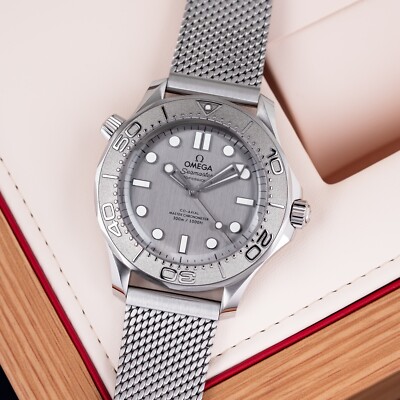 Omega Seamaster Diver Brushed Silve Gray Dial Mesh 210.30.42.20