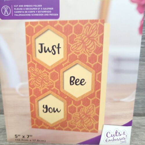 Bee Happy Cut and Emboss Folder 5"X7" Gemini Crafter's Companion - Picture 1 of 8