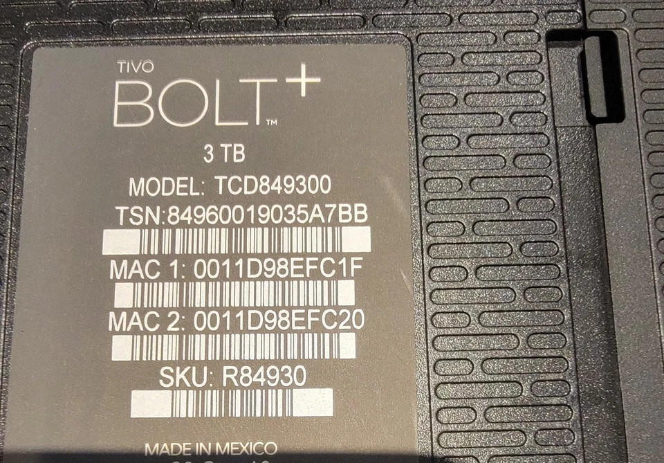 TiVo Bolt TCD849300 mit lebenslangem All-in-Service, 5 TB Laufwerk und TiVo Mini