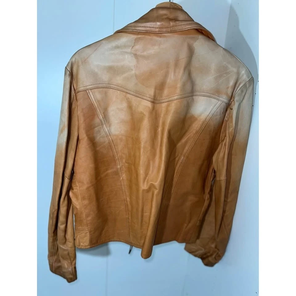 Jaqueta masculina de couro genuíno da década de 1970 bronzeada com zíper gola larga média estilo moto - Imagem 2 de 4
