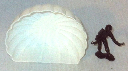 MARX W.W.2 ARMY PARATROOPER LANDING W/LANDED CHUTE BATTLEGROUND IWO D-DAY SET