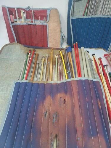 Vintage Huge LOT KNITTING NEEDLES 3 Carrying Cases & More - Picture 3 of 12