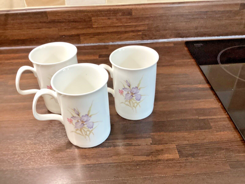3 - Vintage Roy Kirkham Bouquet Fine Bone China Mugs - Picture 2 of 4