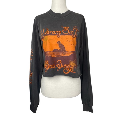 Bad Bunny Un Verano Sin Ti Worlds Hottest Tour Shirt Damen Medium Cropped Top