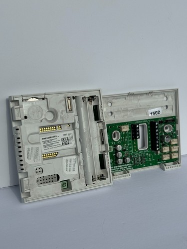 Honeywell TH8320R1003 VisionPro Redlink Thermostat Vision Pro 8000 - Picture 2 of 3