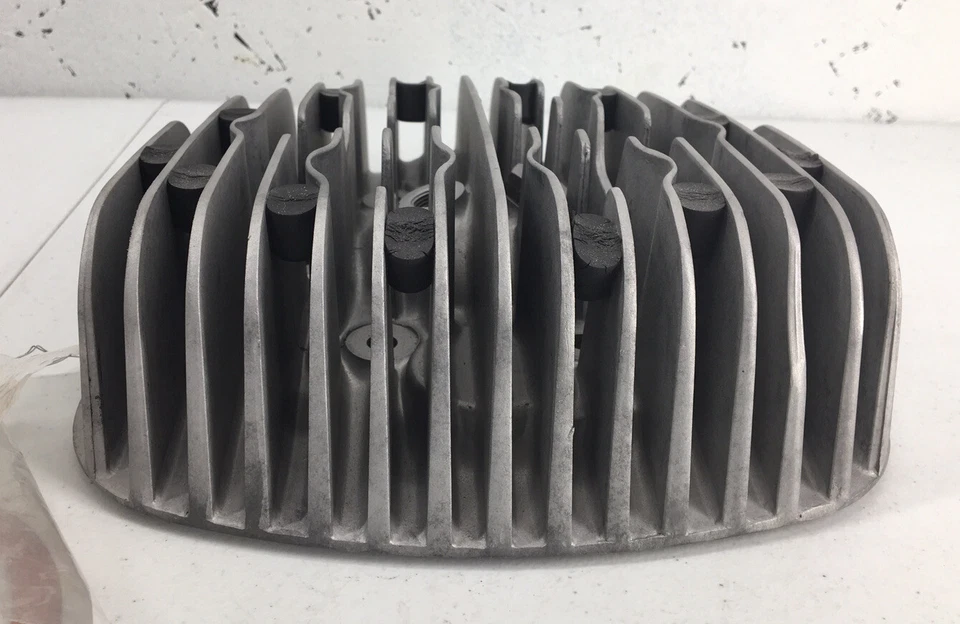 Culata original Suzuki TS400 TS 400 Apache 1976 vintage Foto 4 de 4