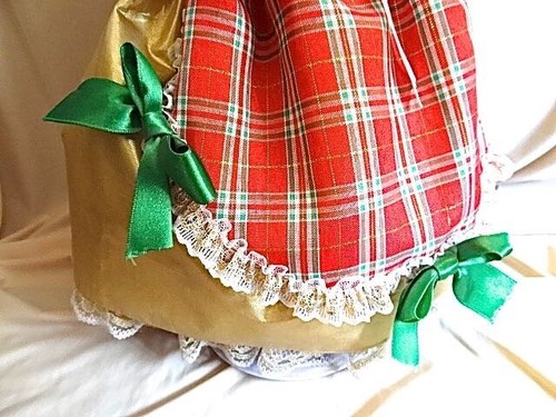 Porcelain Christmas Doll in Green & Red Plaid, Gold Underskirt & Blonde Braids - Picture 4 of 10