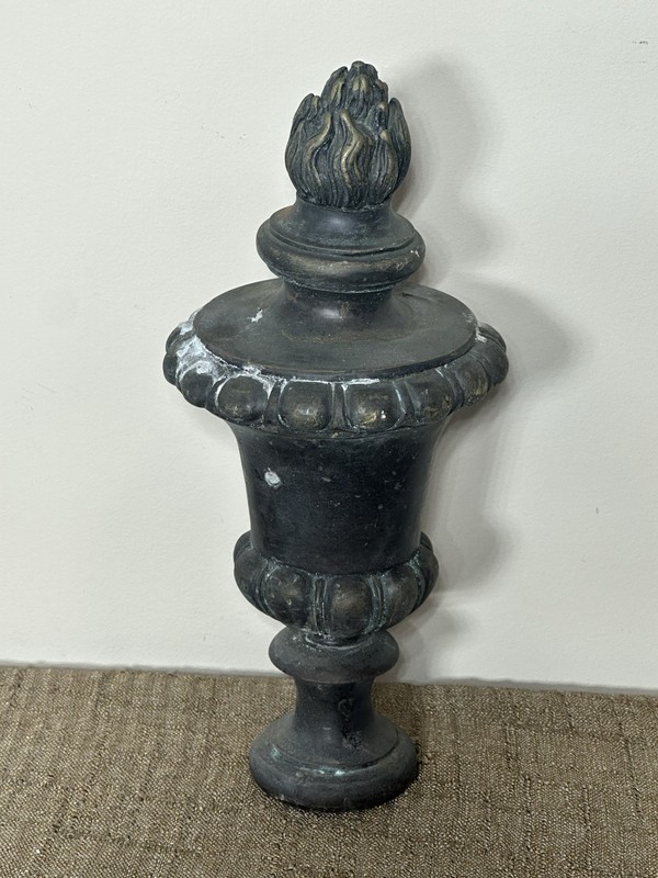 Antique Urn Cast Bronze Architectural Garden Gate Finials Decor