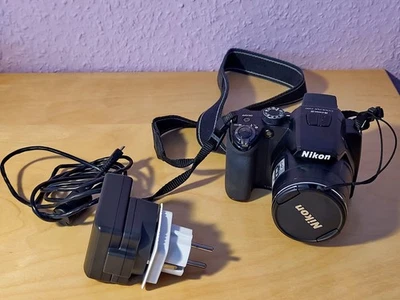 Nikon COOLPIX P100 10.3MP Digitalkamera - Schwarz