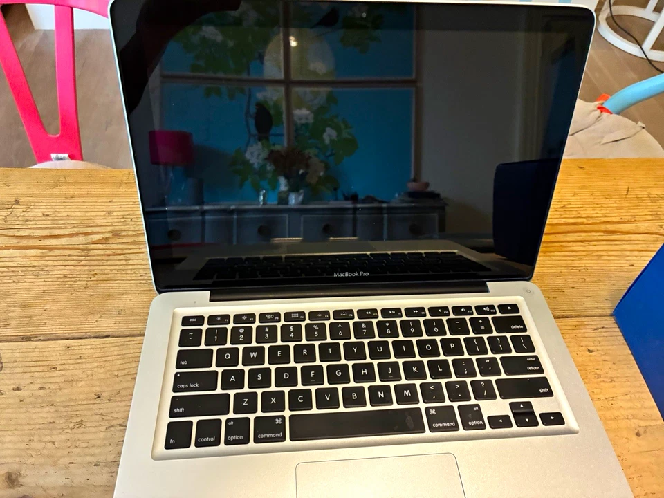Apple MacBook Pro 13" 2012 · i5 · 4GB · 500GB, photo 1 of 2