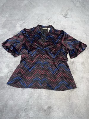 Worthington Woman s V-neck Button Blouse Size 14 Smocked Front/Back Short Puffer