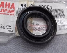 Genuine Yamaha TT-R250 TY250Z XT250 Front Wheel Hub Oil Seal 93106-20021