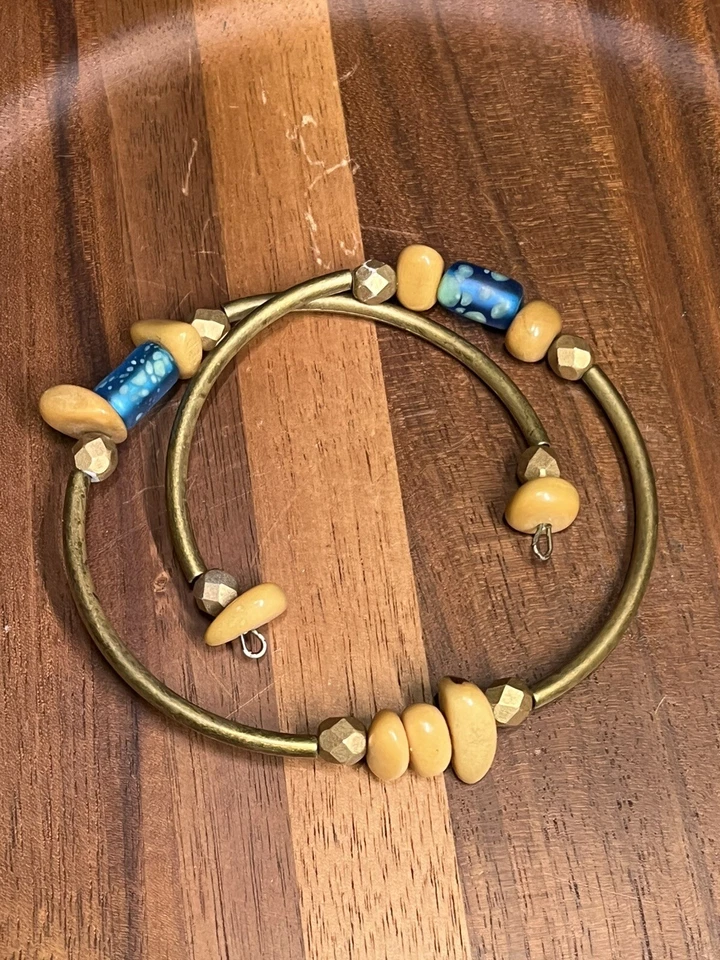 Браслет-обертка из проволоки с бисером медь, морское стекло и агат  - Изображение 2 из 4