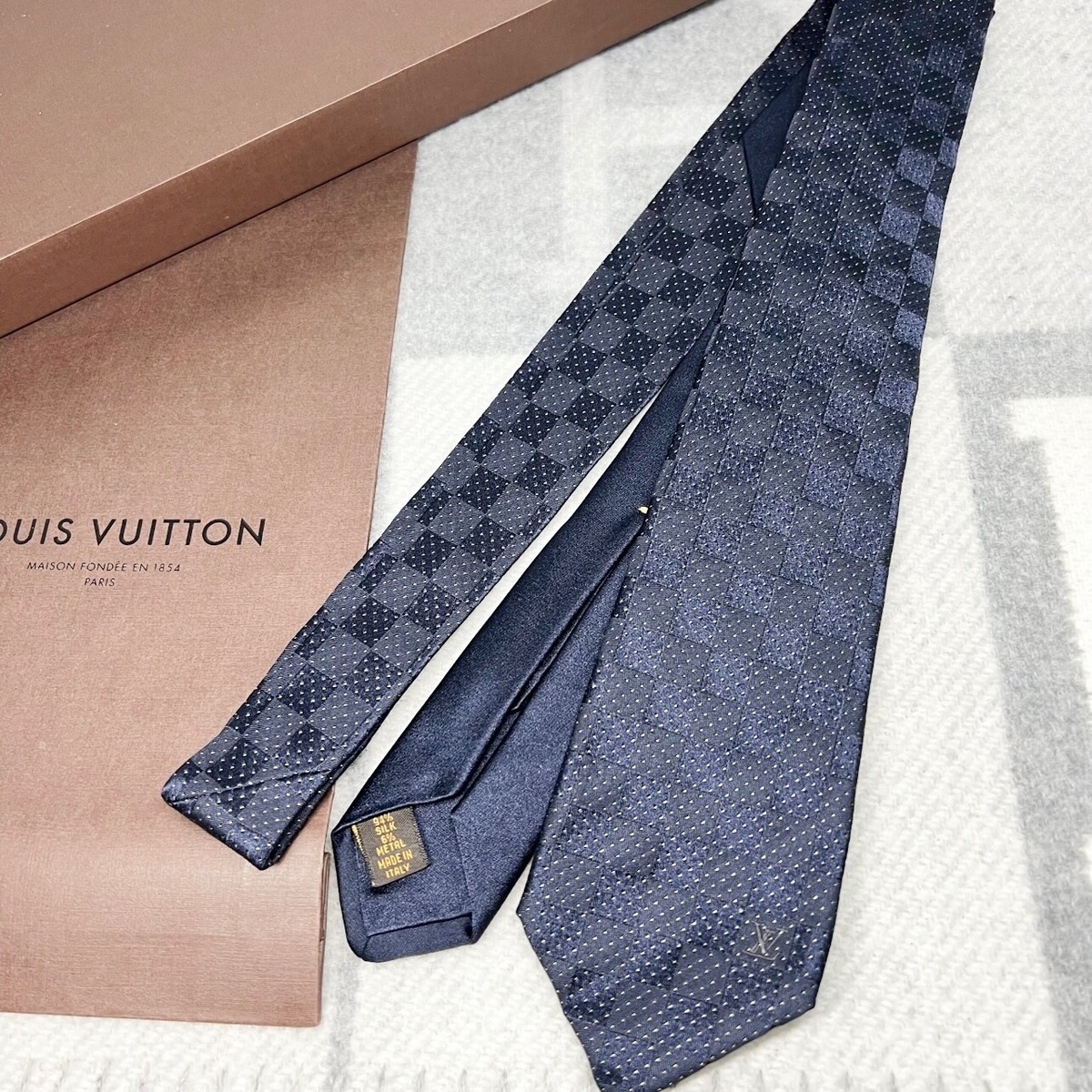 Louis Vuitton tie Cravate Damier Or Marin M74723 | eBay 