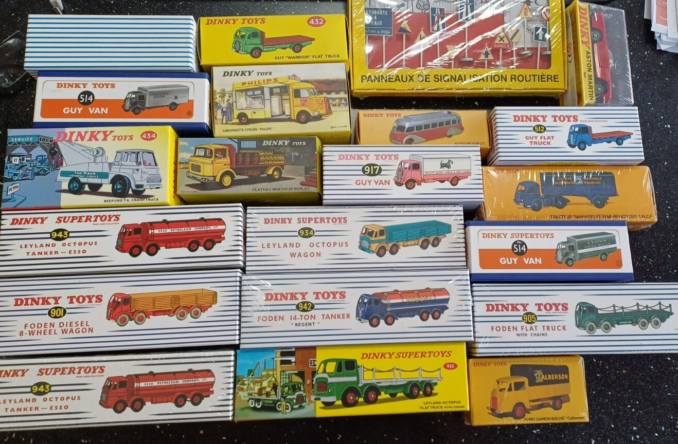 激レア美品　DINKY SUPERTOYS LEYLANDトラック　ミニカー Dinky 531, Leyland Comet Lorry - Free Price Guide & Review