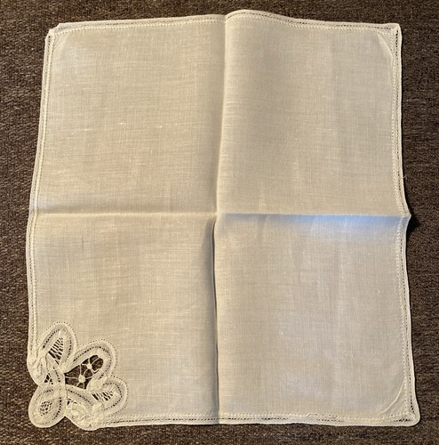 Antique Linen decorative Cutwork Napkins set - Picture 3 of 3