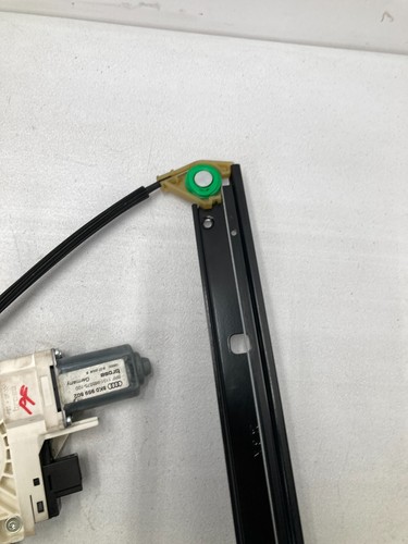 09-11 Audi A4 Premium Plus Passenger Right Front Window Regulator w/ Motor OEM - Picture 3 of 14