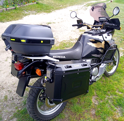 HONDA XRV AFRICA TWIN RD 07/RD 07A Mounting Pannier Racks Aluminum