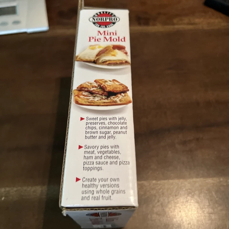 Molde para pastel de plástico Norpro Mini 4 1/2 x 3 pulgadas - NUEVO Foto 4 de 4