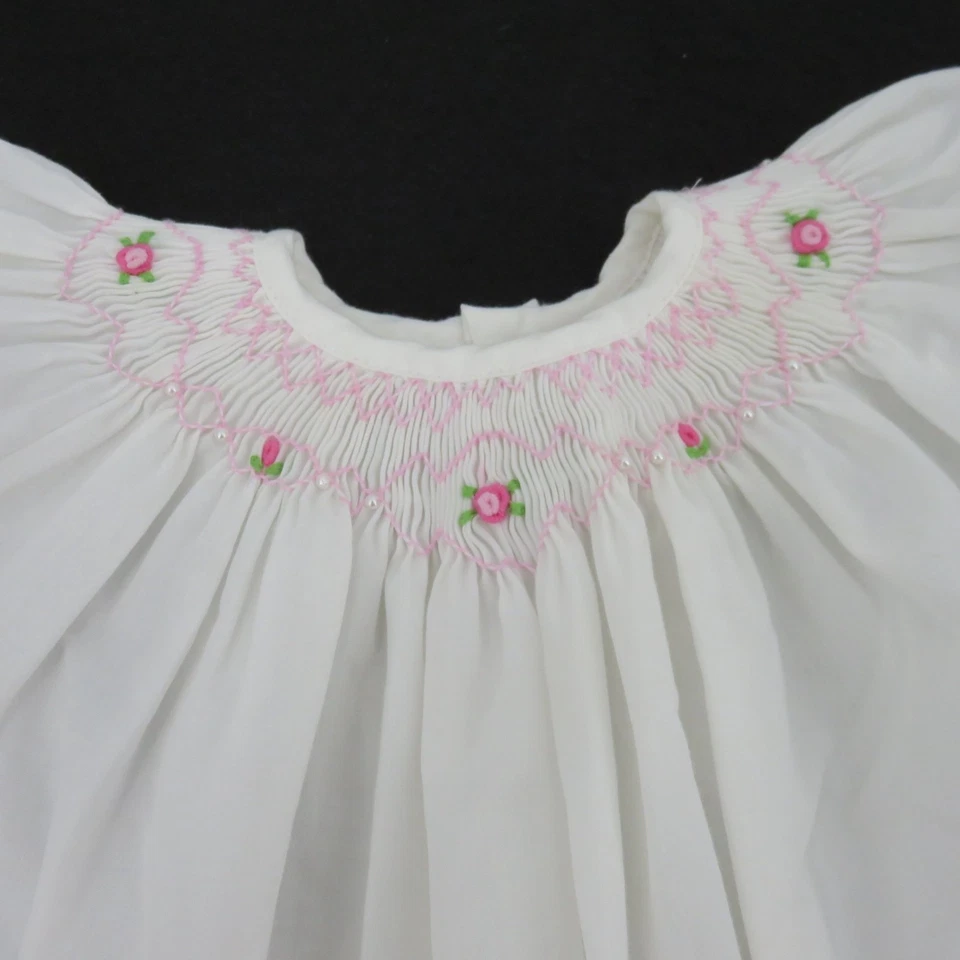 Mom and Me NEWBORN NB 白色粉色缩褶玫瑰串珠连衣裙袖口 — 第 4/4 张图片