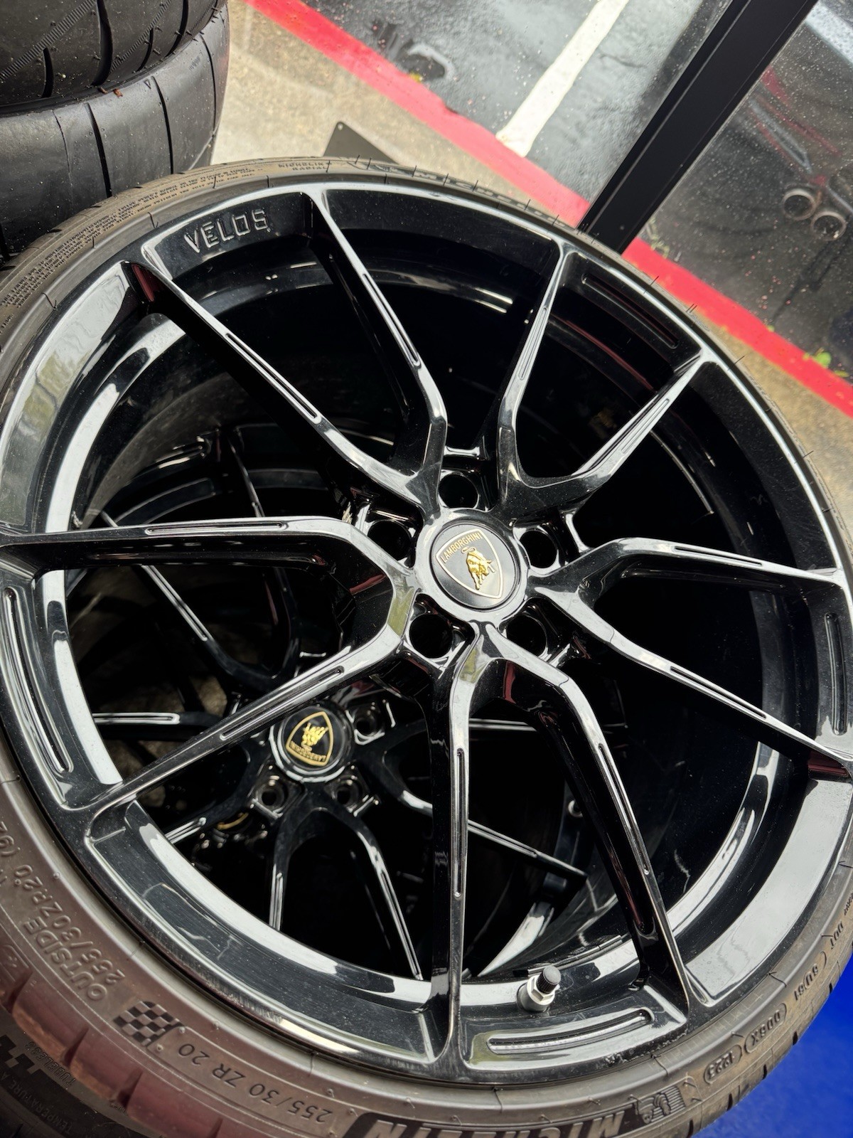 Lamborghini Aventador  5 lug wheel black 20/21 velos forged wheels no tires