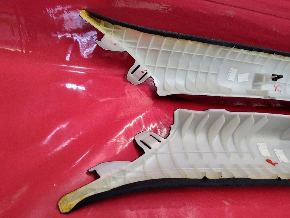 Hyundai Genesis 2013-2016 cupé parabrisas delantero pilar A juego de molduras negro Foto 3 de 4