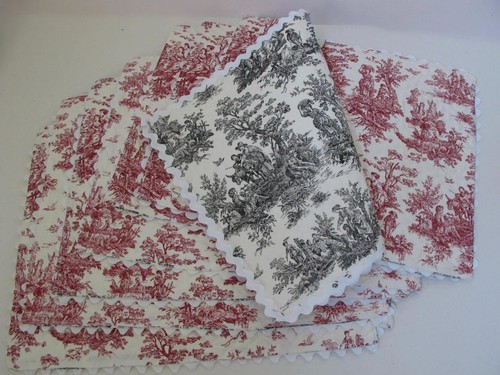 Set of 8 Reversible Toile Placemats in Red Toile and Black Toile Prints Ric Rac - Picture 10 of 15