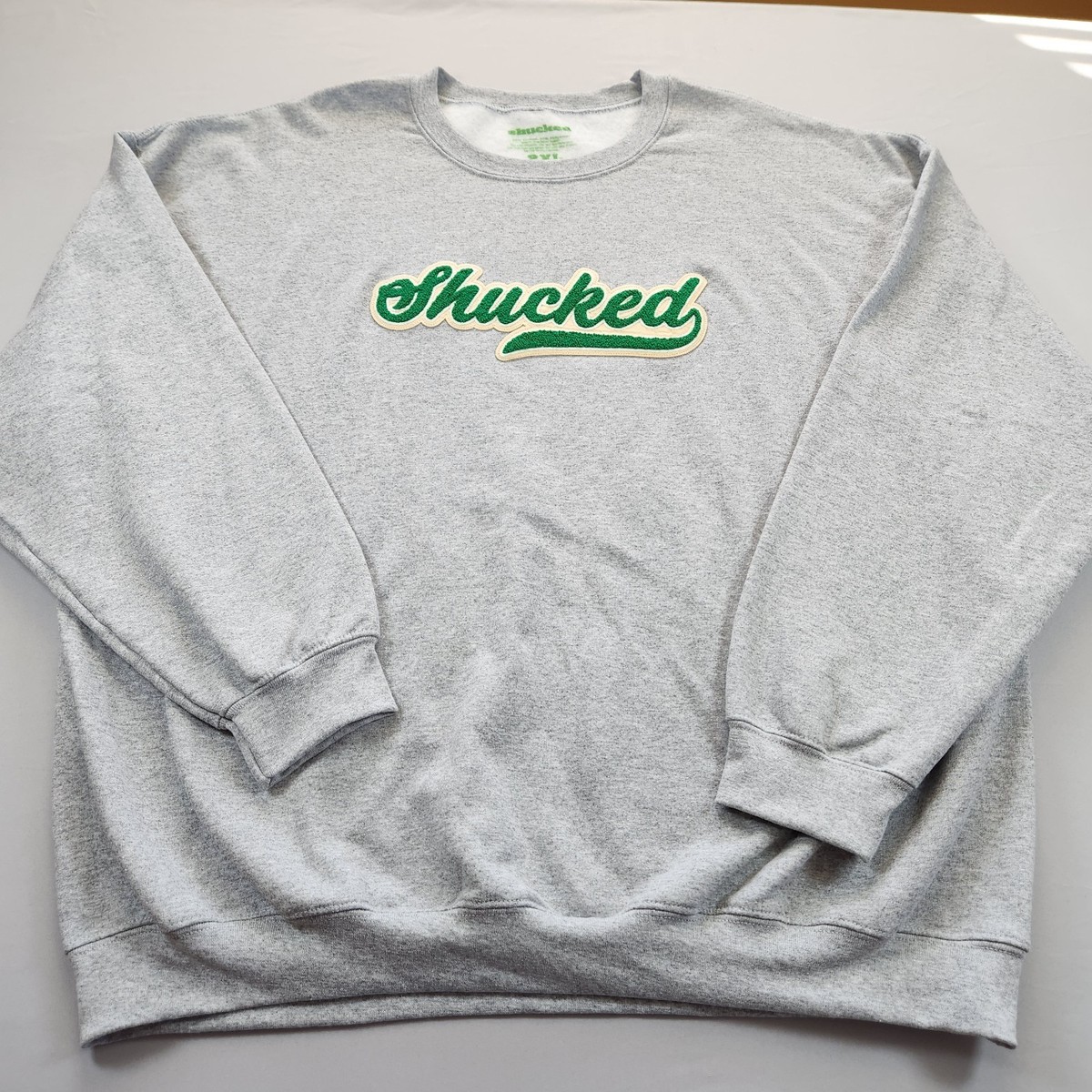 Shucked Broadway Musical Sweatshirt Crewneck Gray Size XXL Green