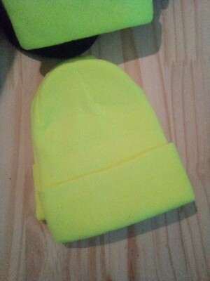 帽子 [0] BILLIE EILISH NEON GREEN BEANIE Billie Eilish Merch Hot Topic Logo Beanie Knit Hat Stretchy