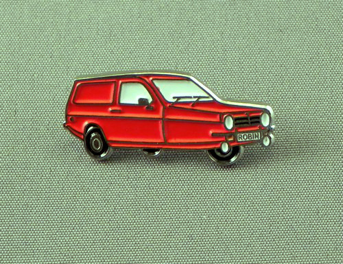 3 WHEELER IN RED RELIANT ROBIN - Picture 1 of 1
