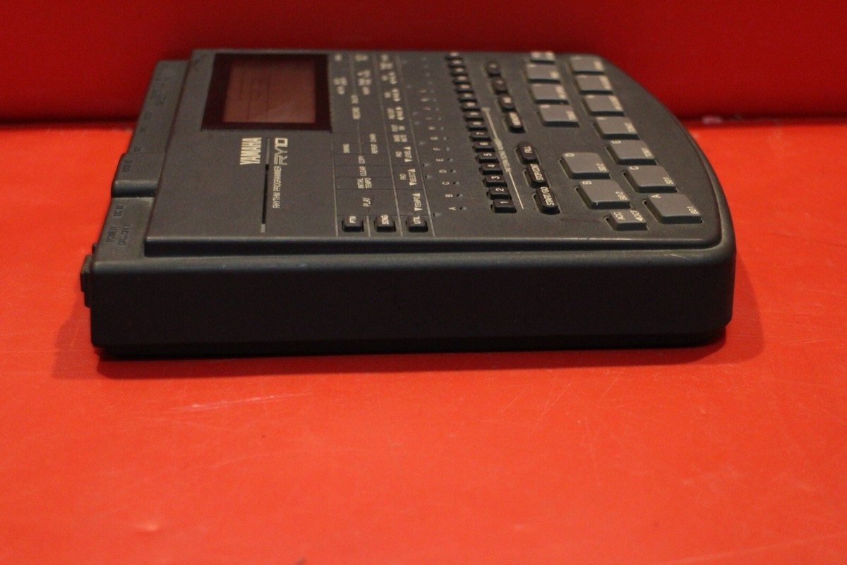 USED YAMAHA RY 10 Digital Rhythm Programmer Drum Machine RY 10