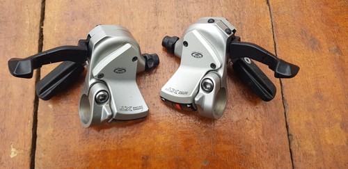 Shimano Deore XT SL M750 Shifters 3x9 Speed 650A - Picture 4 of 9